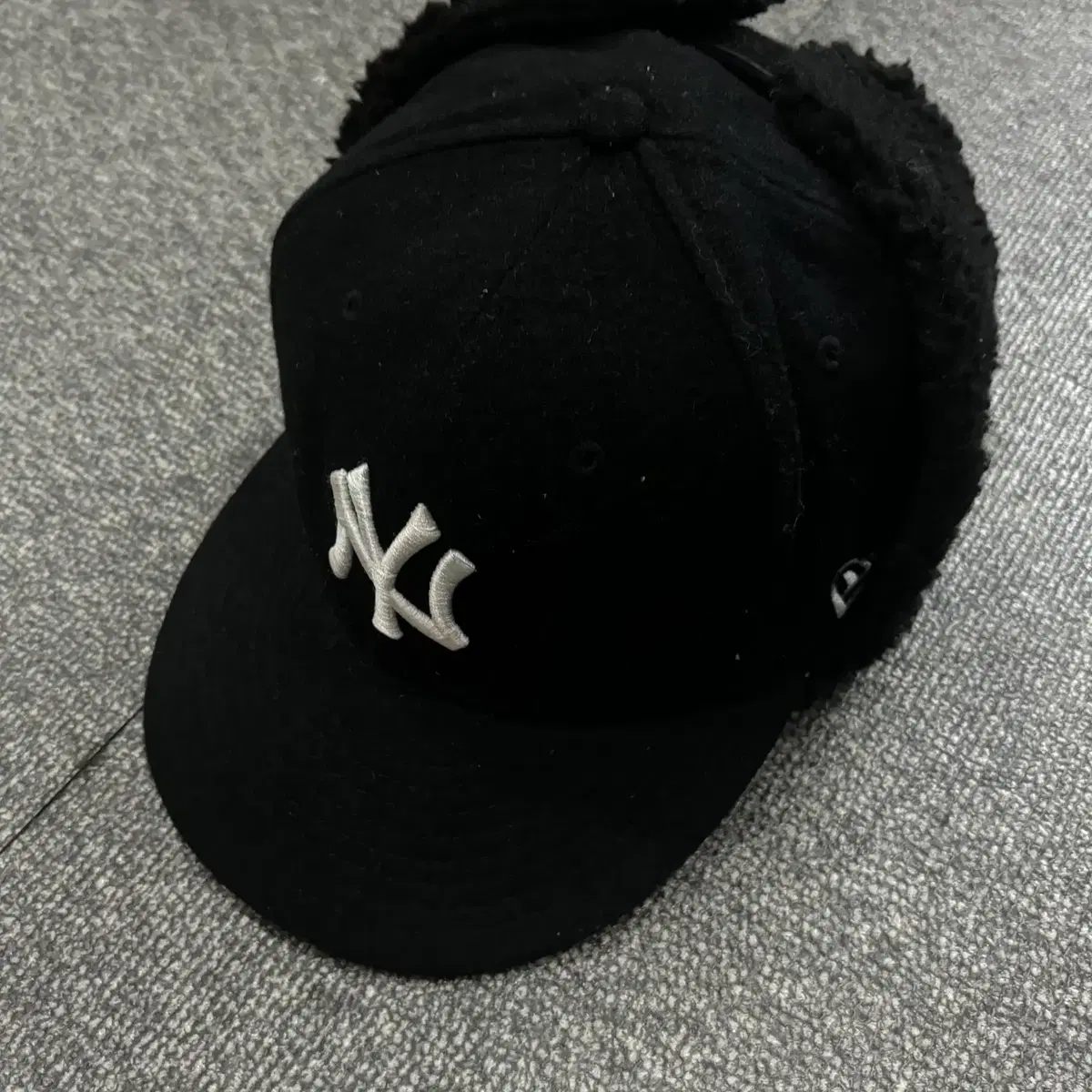 뉴에라 뉴욕 양키스 59FIFTY 트루퍼 햇