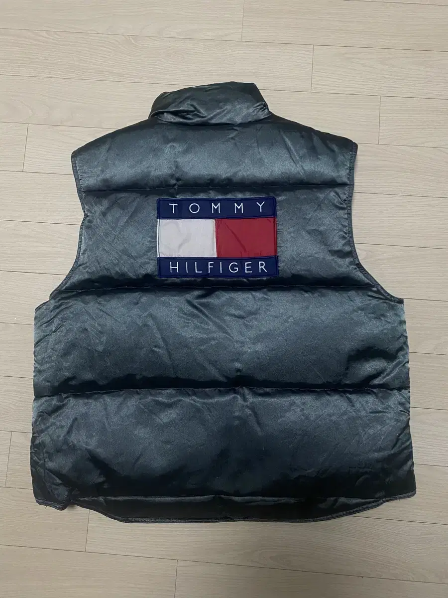 타미힐피거 빅로고 패딩조끼 xl