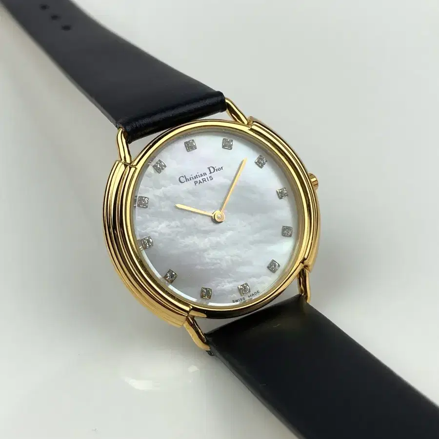 DIOR round face 10P watch UNISEX(CD버클)