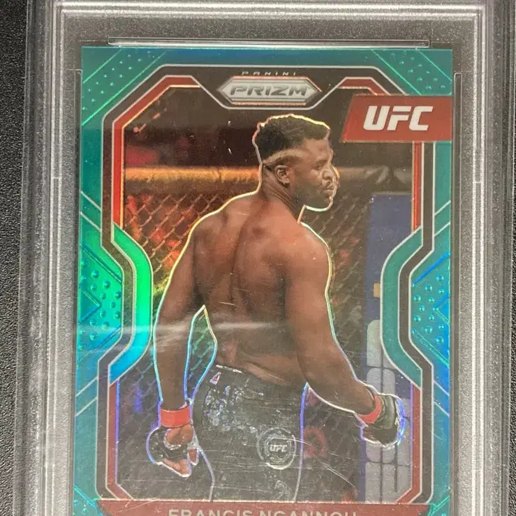 Ufc 은가누 틸 49한정 카드 psa9