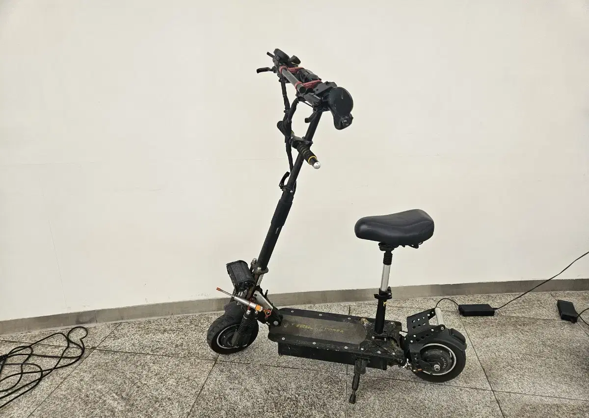 Selling for dual-motor scooter parts.