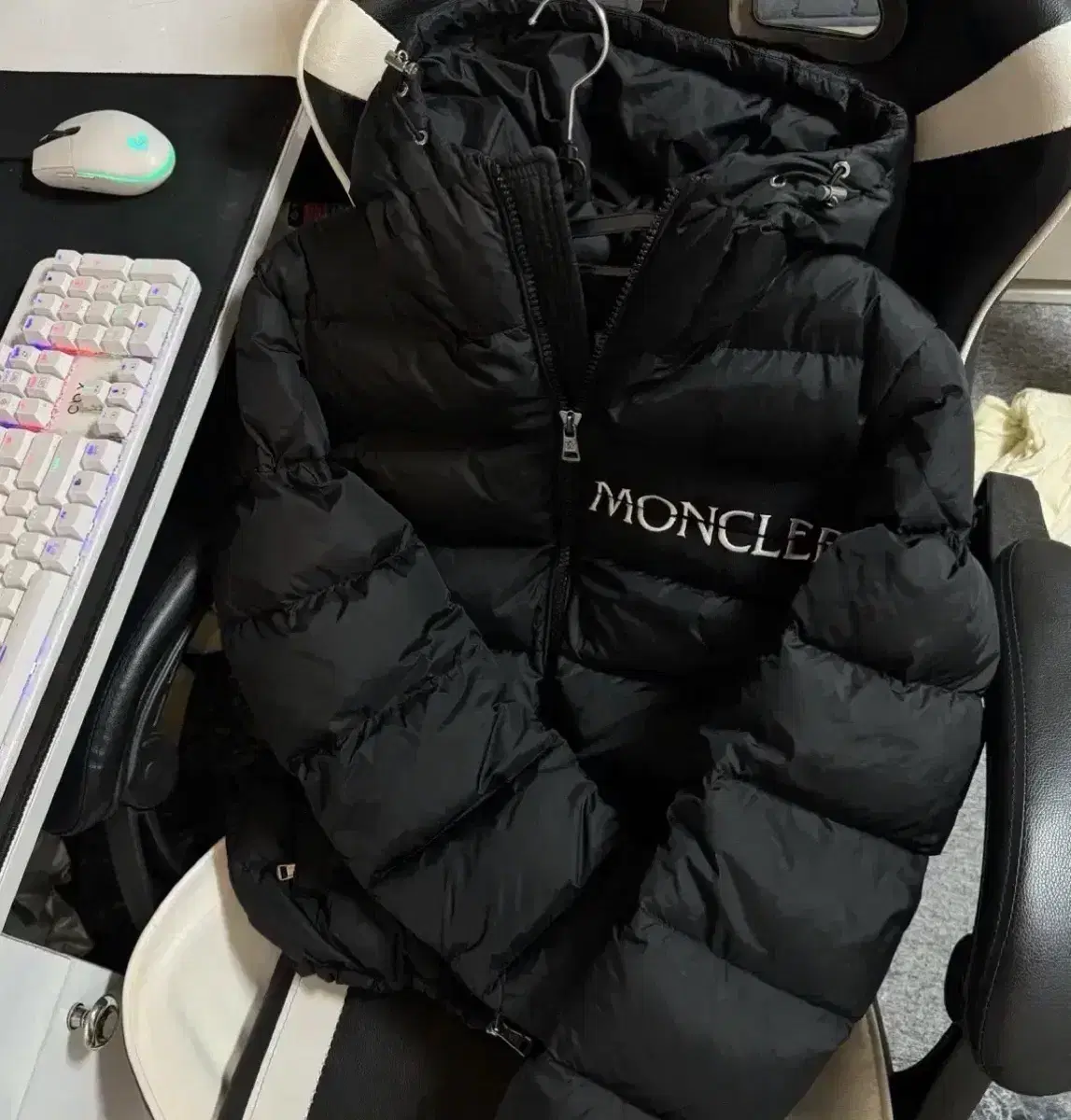 [Size 2/Department Store] Moncler Aiton Padded Black