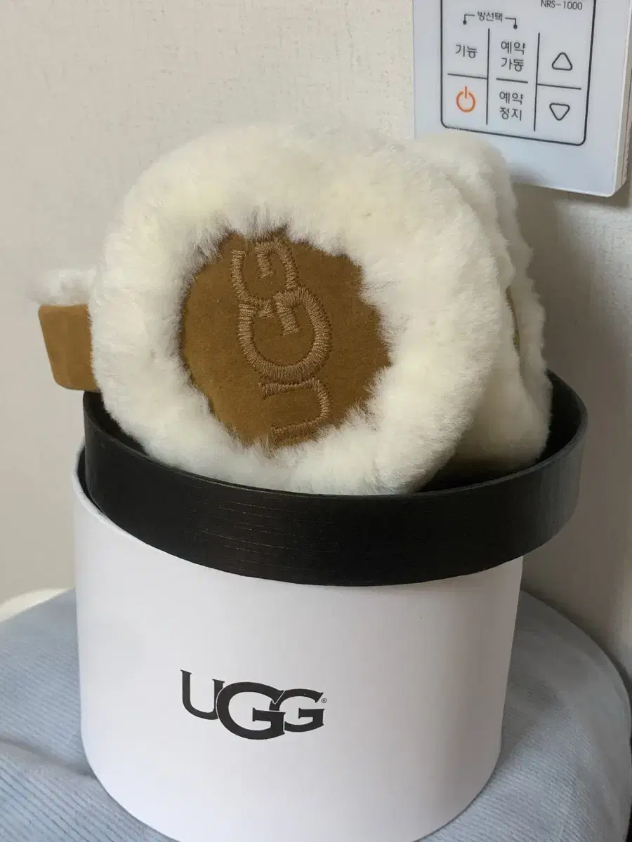 ugg 미국 어그 귀마개 이어머프 체스트넛 (새상품)