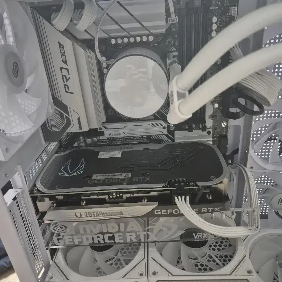 ZOTAC RTX 4060 TI 8GB 미사용