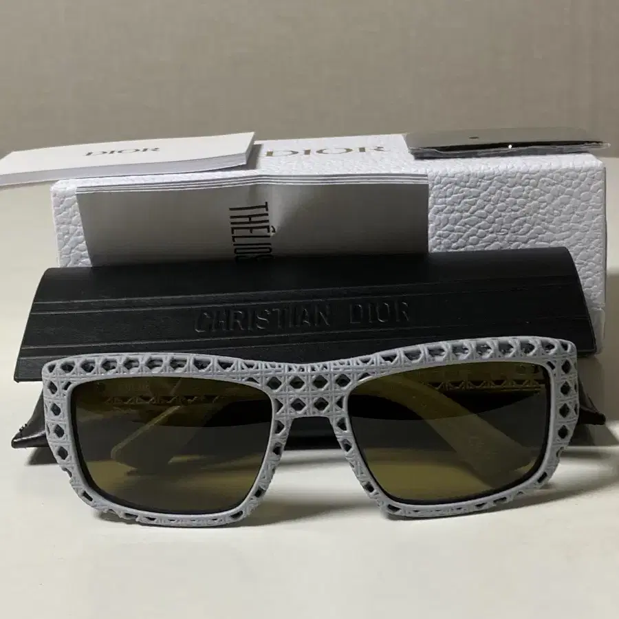 Dior Eyewear 디올 직사각형 프레임 선글라스 DIOR3DS1I