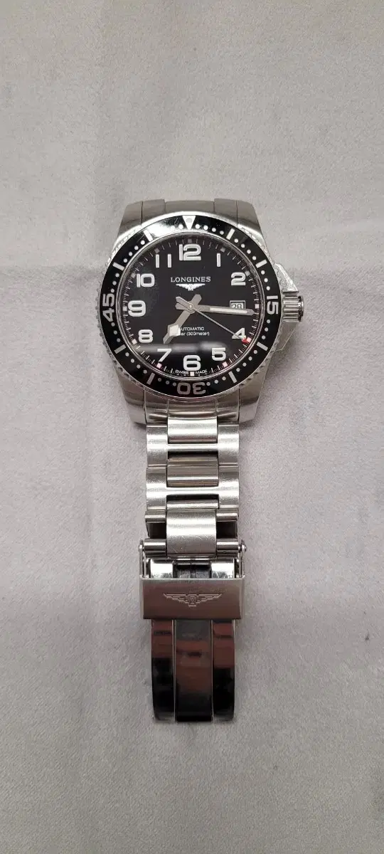 론진 하이드로콘퀘스트 41mm 오토매틱