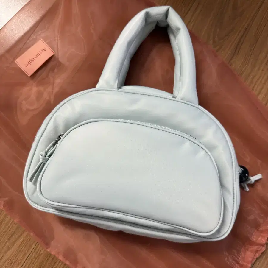 [미사용 새제품] 아카이브앱크 Puffy bowling bag