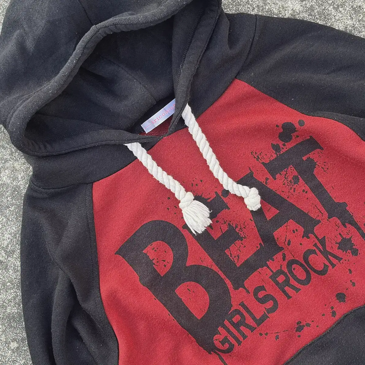 ROCK LETTERING HOOD