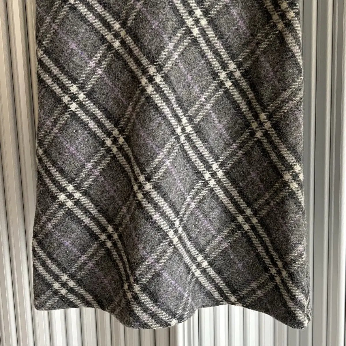 Burberry wool skirt