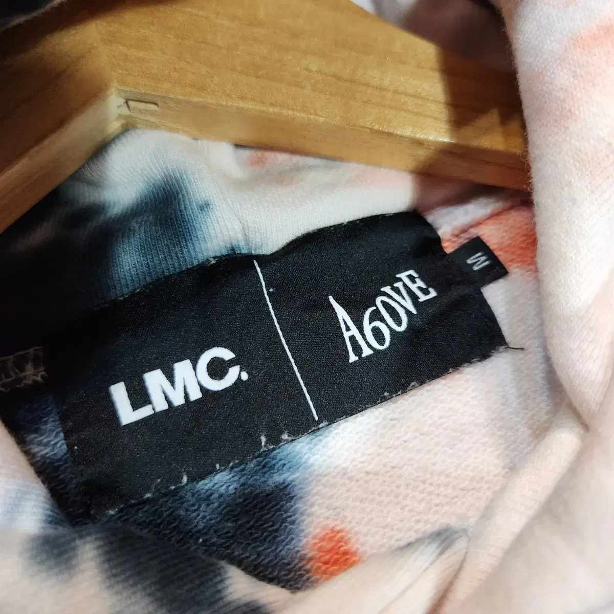 LMC x A6ove 후드티 105 aomg