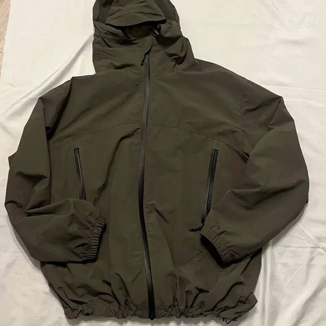 [M]아웃스탠딩 OUT PCU HOOD JACKET_OLIVE