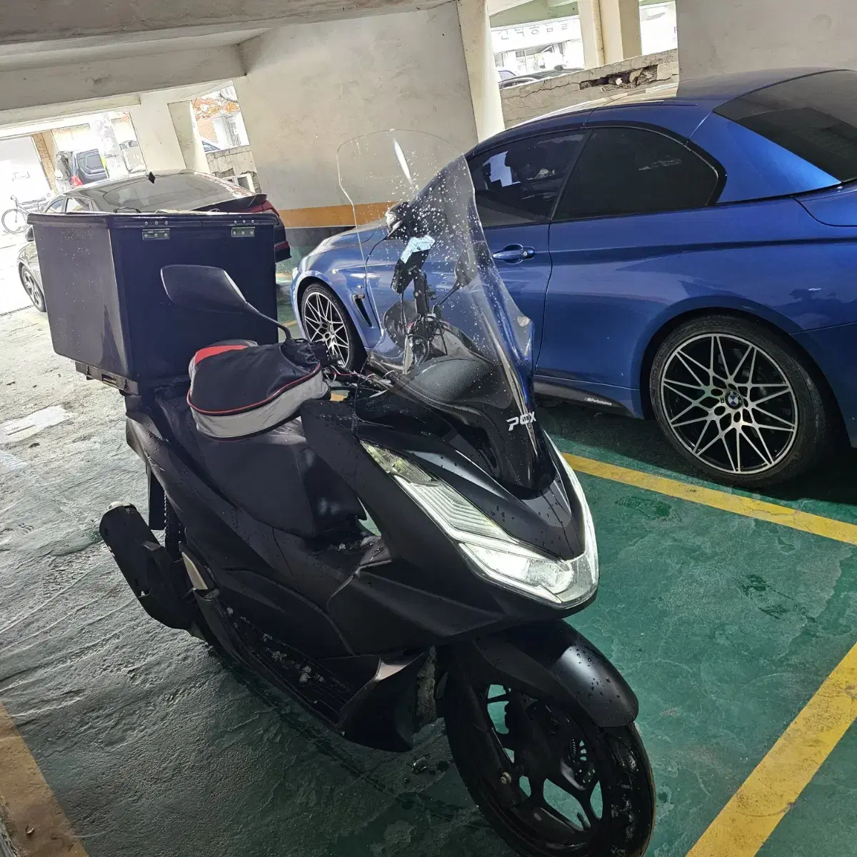 Pcx125 23년식 12000km 280만원 싸게 판매합니다! nmax