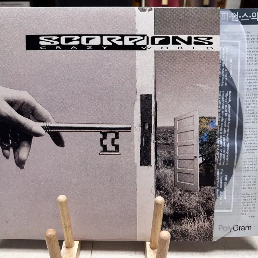 Scorpions - Crazy World / LP