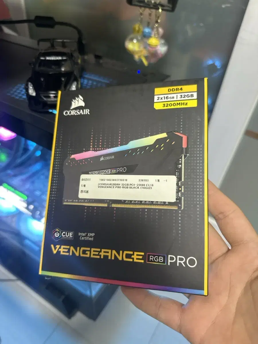 커세어 VENGEANCE RGB PRO DDR4 32GB 3200MHz