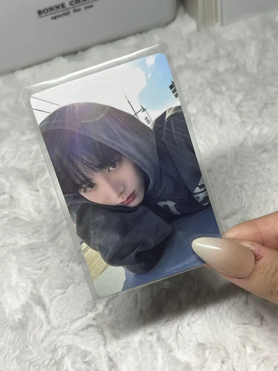 Price)) boynextdoor who! yizhiyu taesan photocard