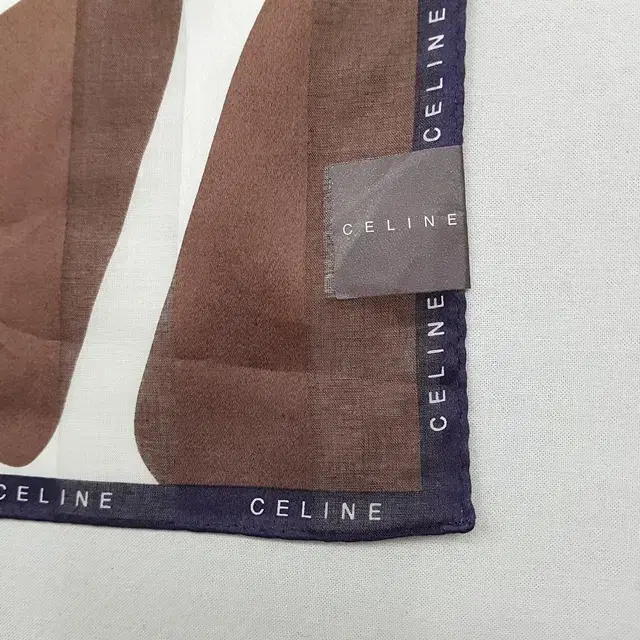 [새상품] CELINE 셀린느 쁘띠 스카프 손수건