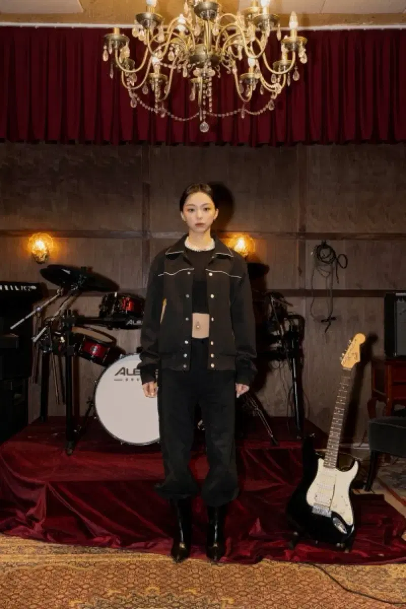 일루반 자켓 HEAVY COTTON WESTERN JACKET (BLAC