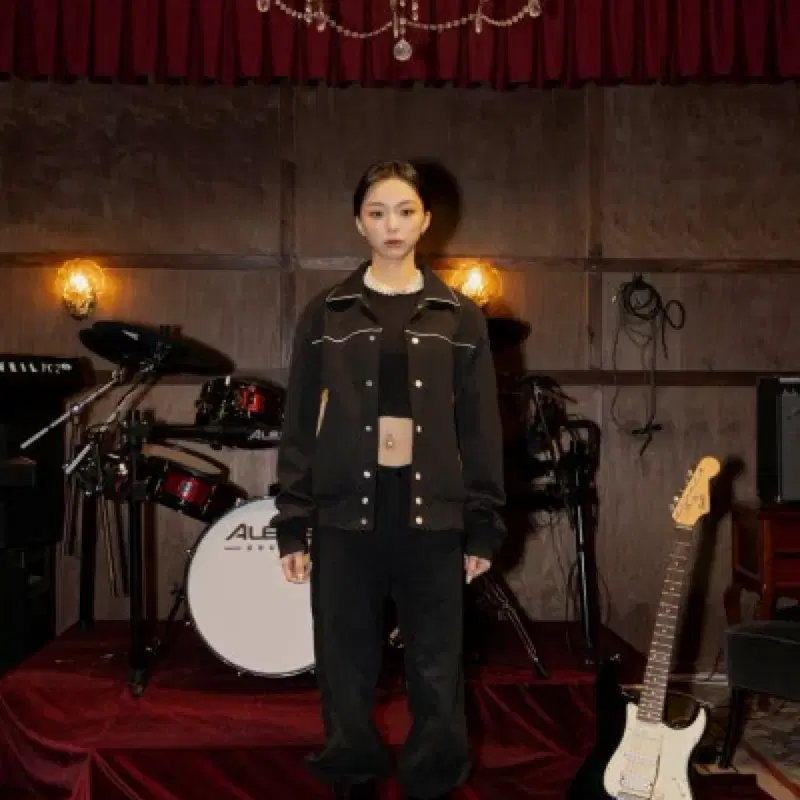 일루반 자켓 HEAVY COTTON WESTERN JACKET (BLAC