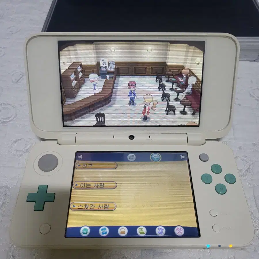 2DS XL 동물의숲 에디션(호주판) +정품충전기+보관케이스+포켓몬 Y