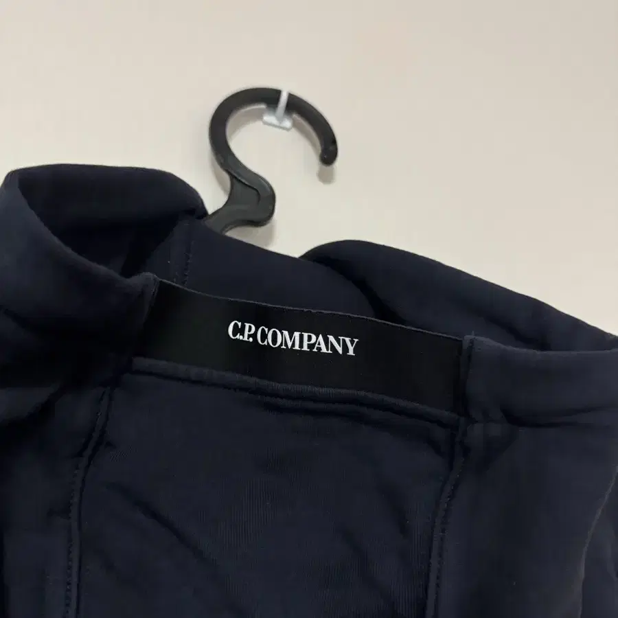 cp company / cp컴퍼니 후드 네이비 L