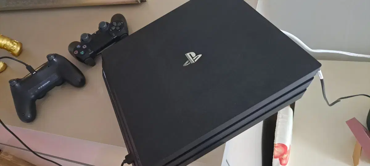 ps4 pro 컨트롤러 2개