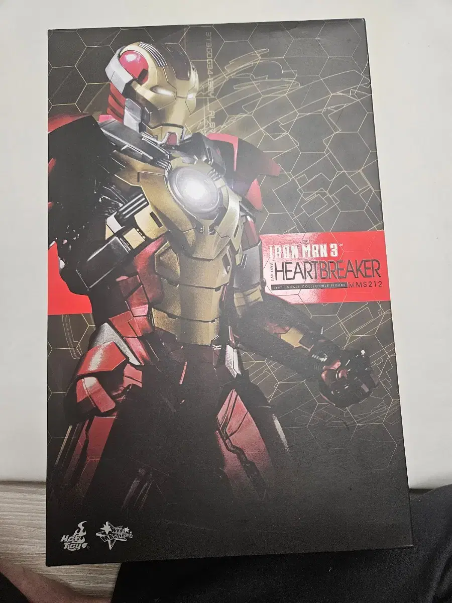 Sell Exotic Hot Toys Mark 17 Heartbreak