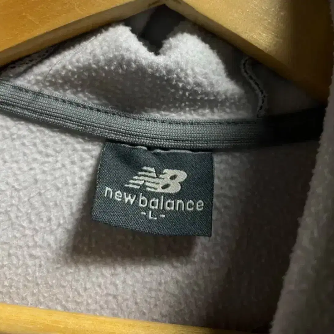 55 Newbalance 뉴발란스 로고 기능성 스판 기모 트레이닝 집업