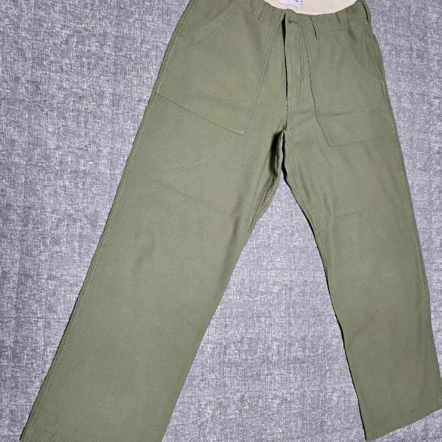 에스피오나지 Wide Baker Pants Sage Green