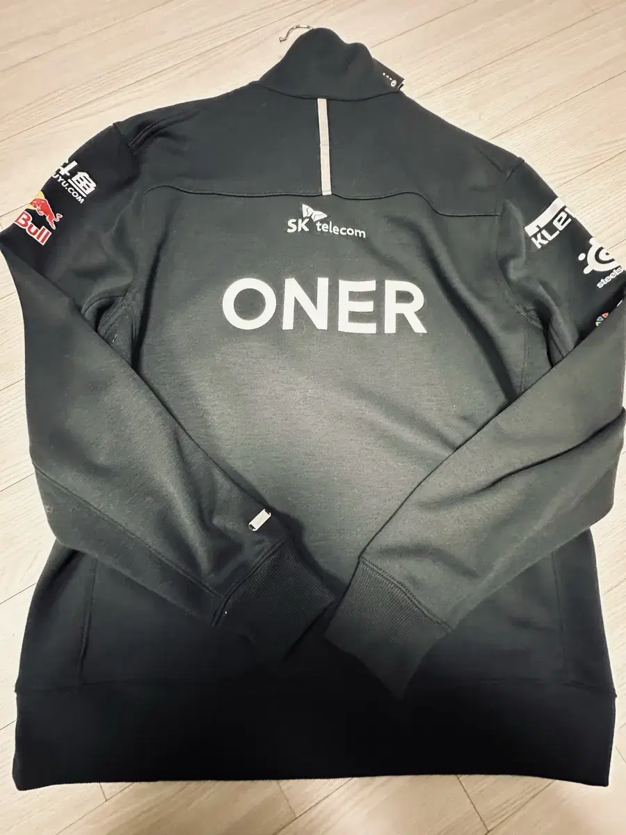 T1Owner 22Walls Half-Zip Up L