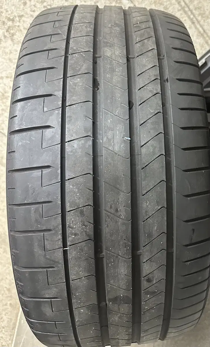 Pirelli P-zero 피렐리 피제로 20인치 올시즌 타이어 한대분