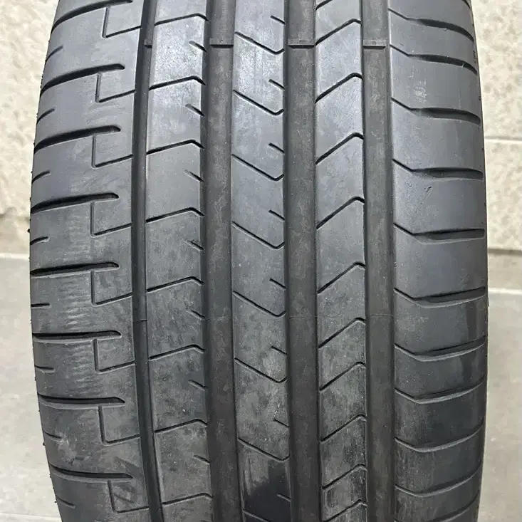 Pirelli P-zero 피렐리 피제로 20인치 올시즌 타이어 한대분