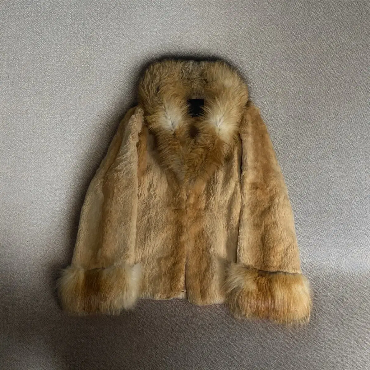 Carisnot Rabbit Fur Jacket S