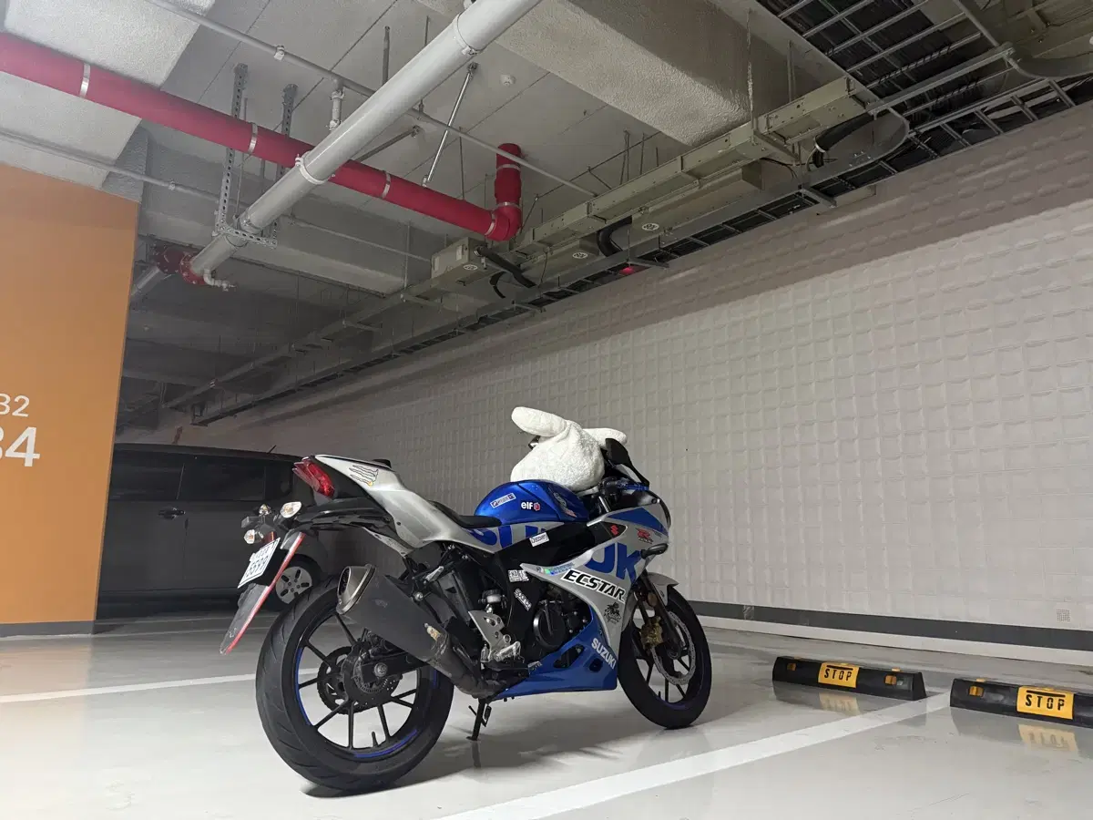 스즈키 gsxr125 21년식 스페셜카울