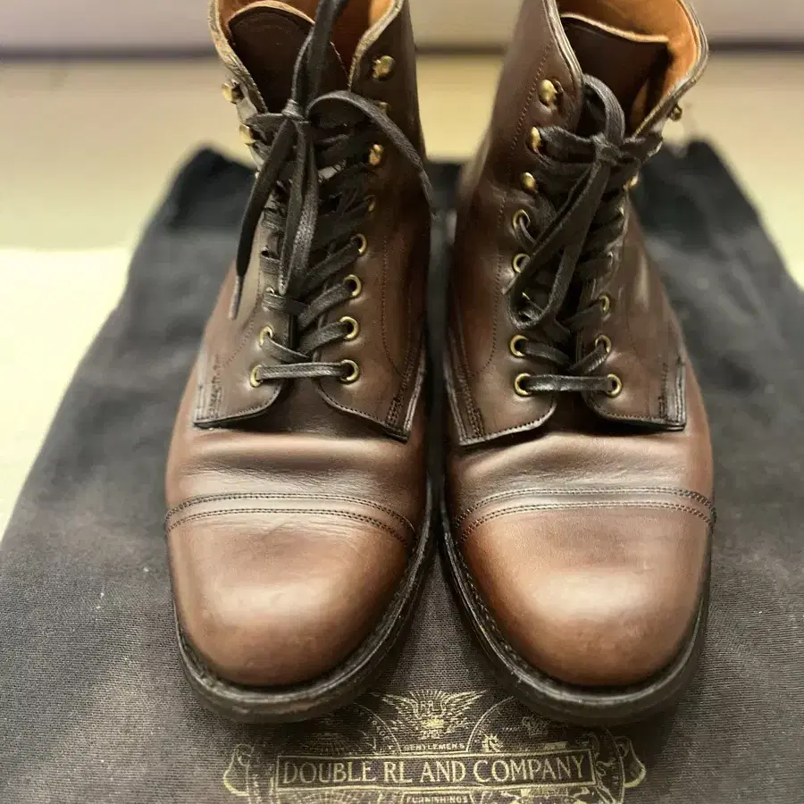 RRL LIVINGSTONE LACED UP LEATHER BOOTS