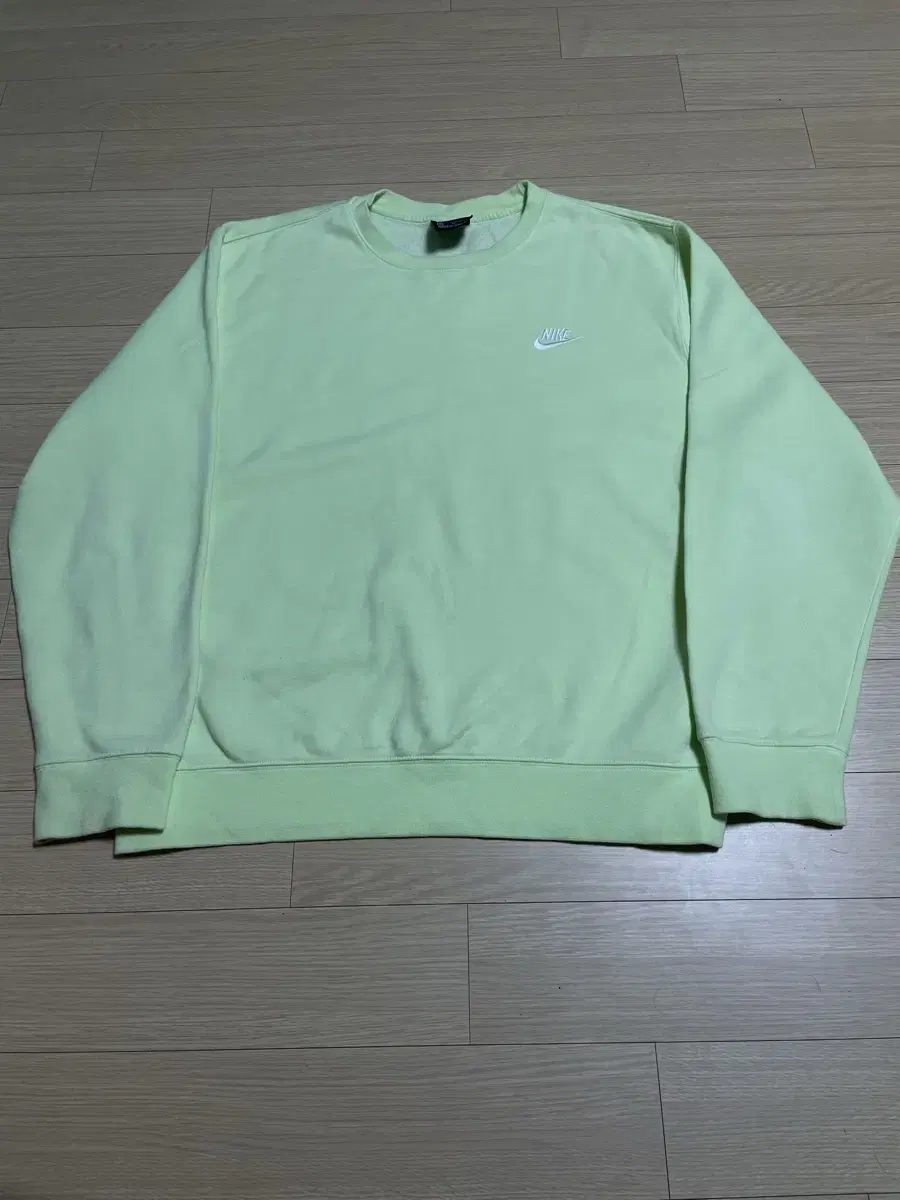 Nike Phoenix Fleece Plain Roundneck Man-to-Man Fluorescent Green