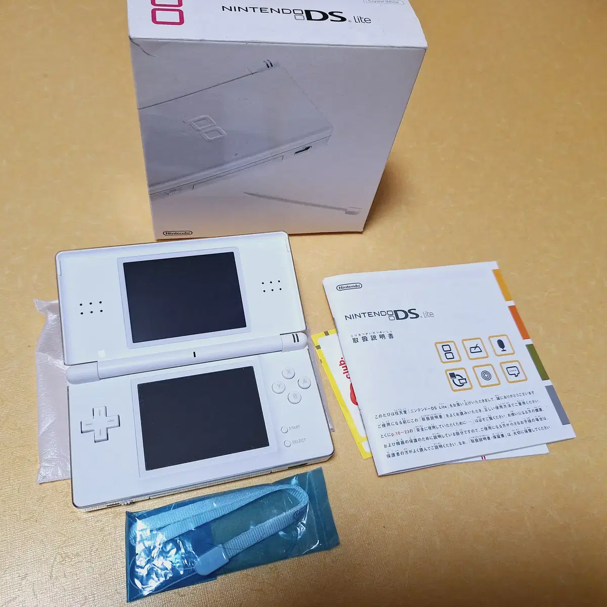 신품급 닌텐도 DS LITE 화이트 일본판 박스셋 dslite dsi X