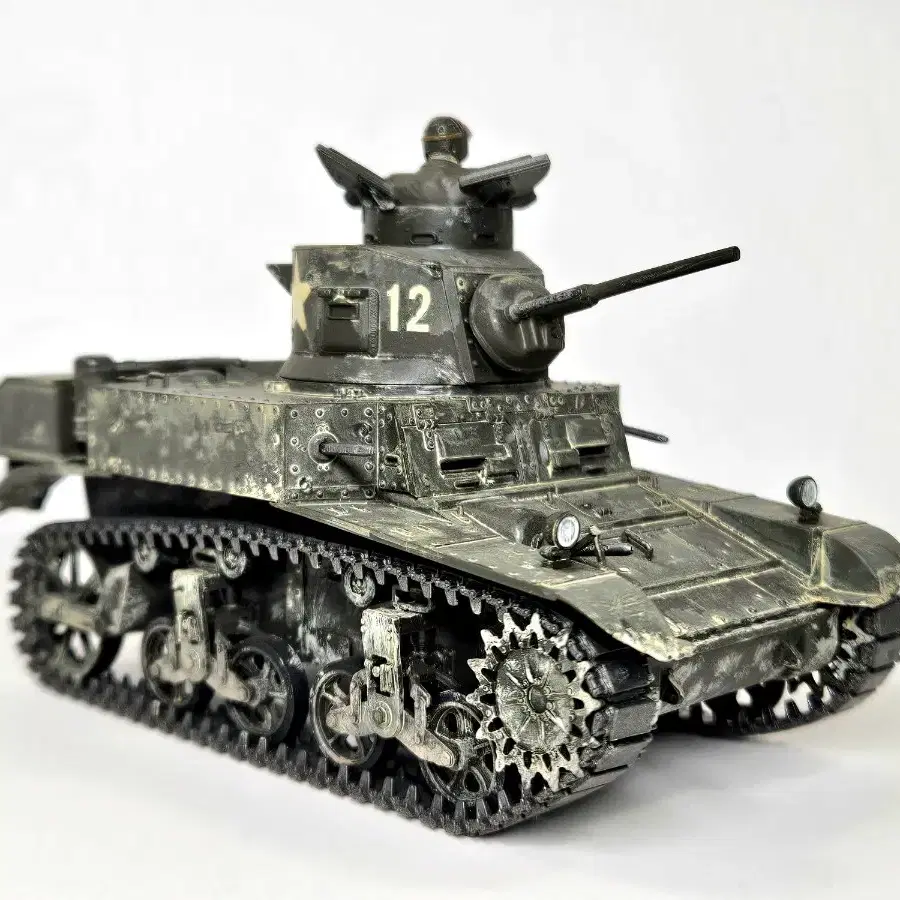 조립품 [타미야] 1/35 U.S. M3 스튜어트 2번