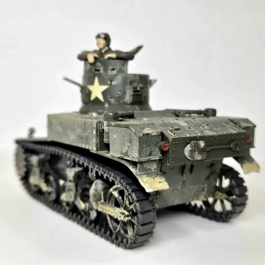 조립품 [타미야] 1/35 U.S. M3 스튜어트 2번