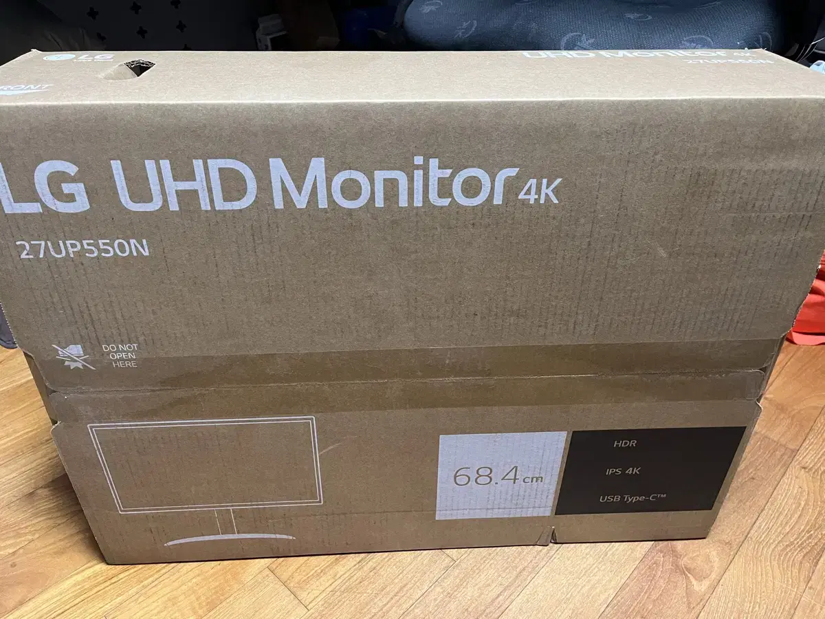 LG 27인치 4k 모니터 27UP550N 미개봉 팝니다