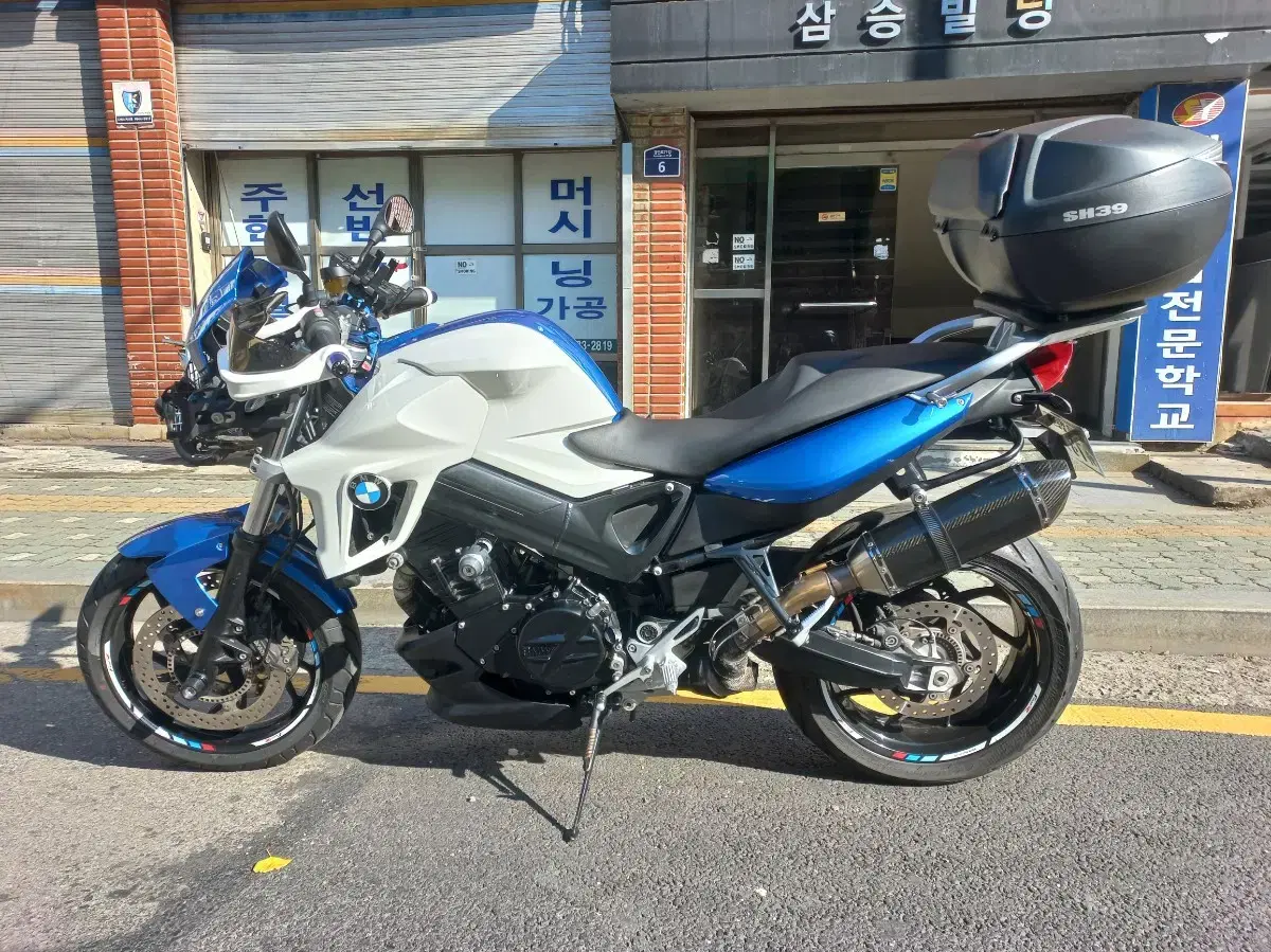 bmw f800r