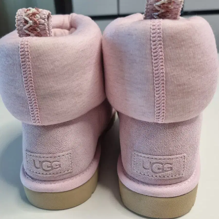 UGG 어그 클래식 미니 저지 코지 부츠 핑크 230(정사이즈)