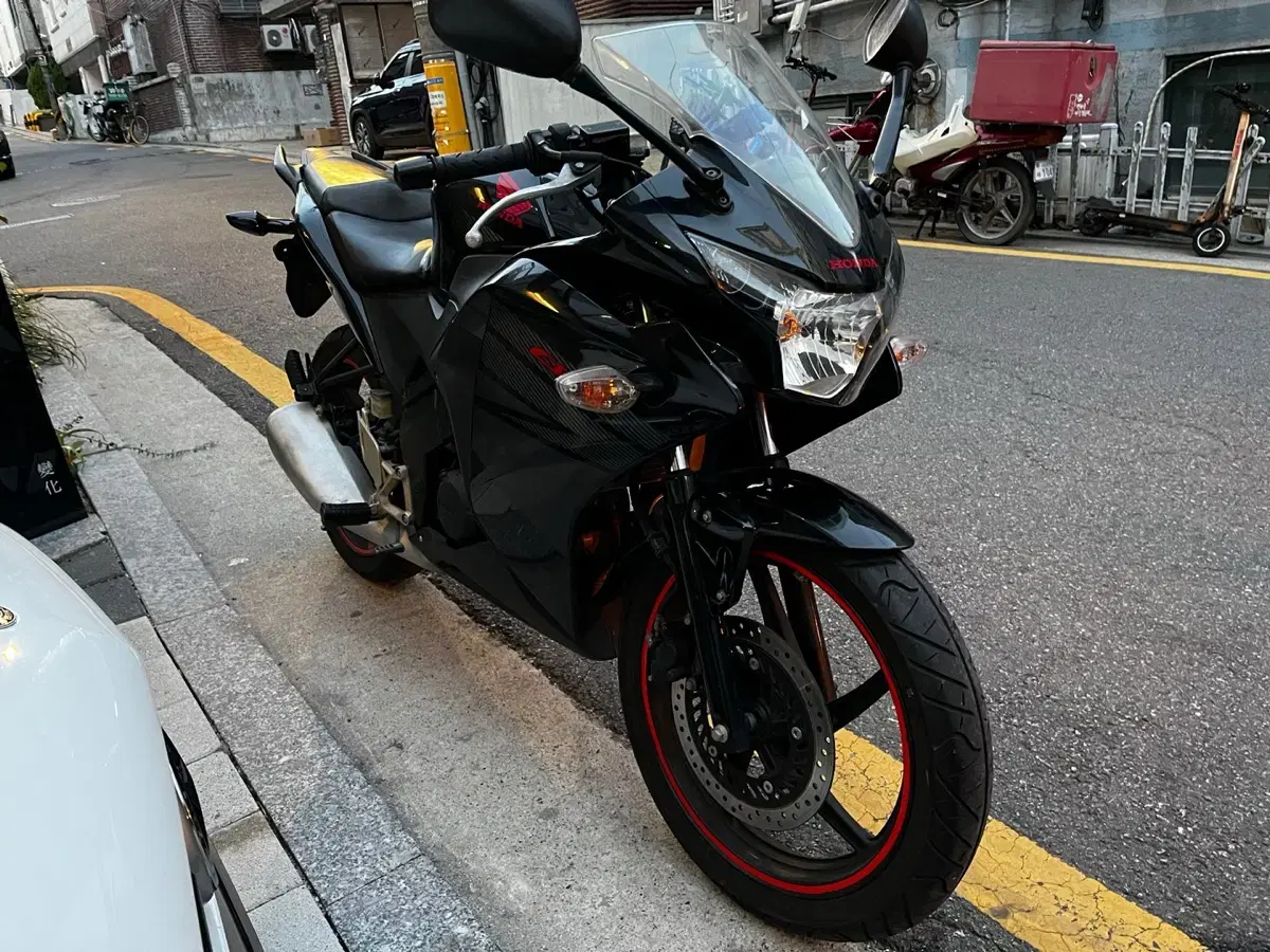 Cbr125 1만km (업자 아님)