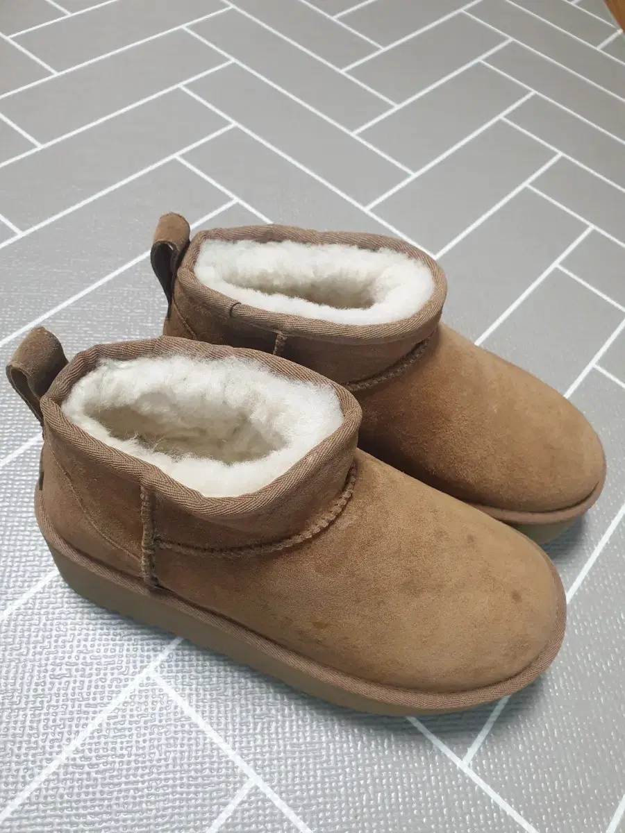 어그부츠 UGG 230사이즈 미사용