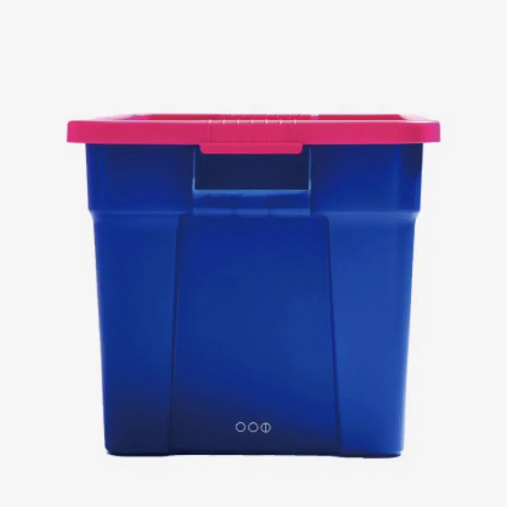 IAB Studio x Thor 75L Container Blue