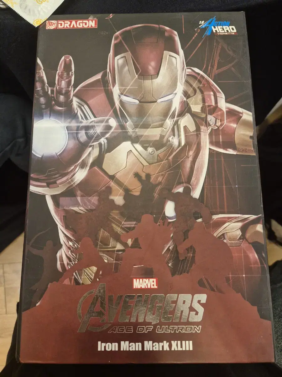 Hot Toys Iron Man Mark 43 Age of Ultron 1/9