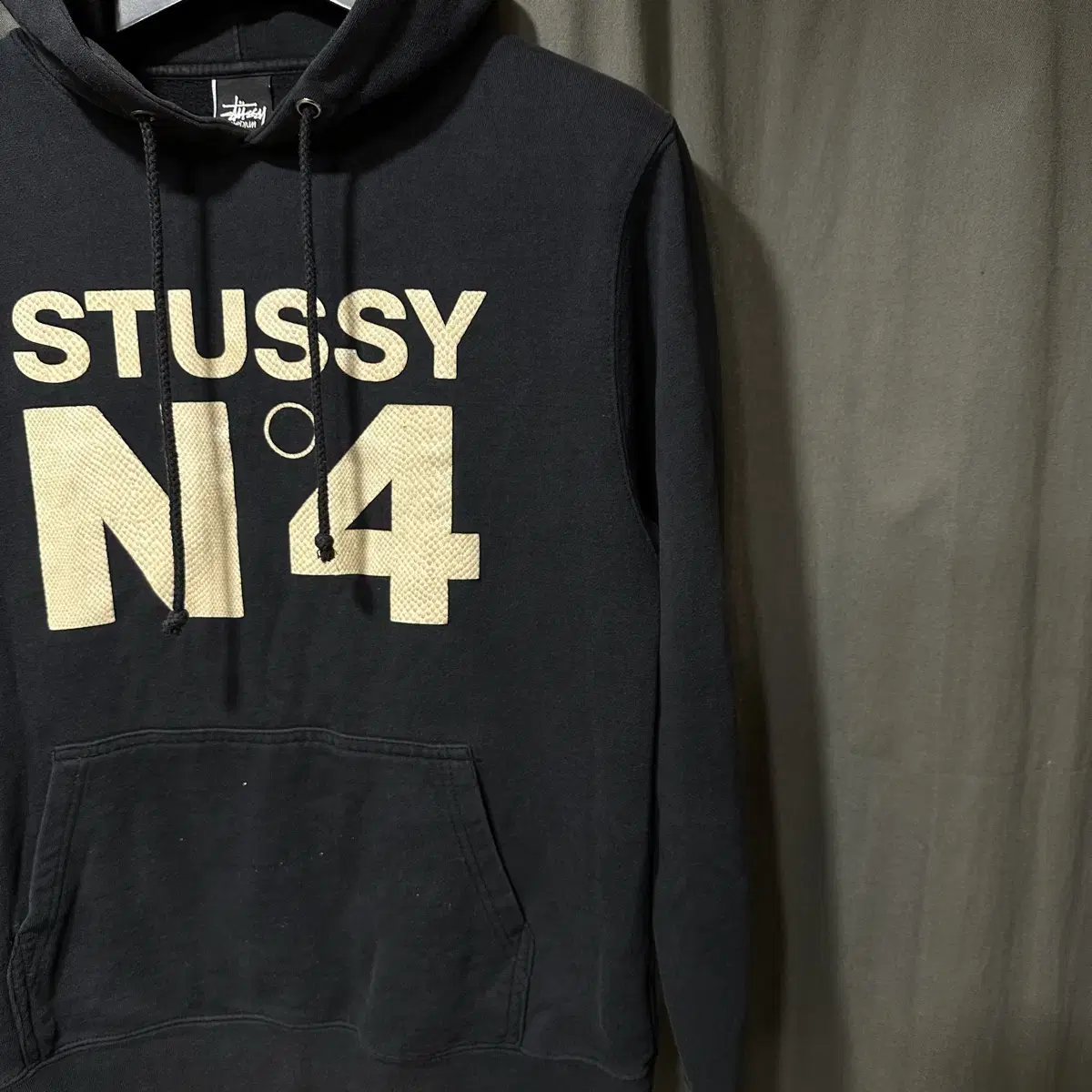 스투시 (Stussy) 뱀피 N4 후드티