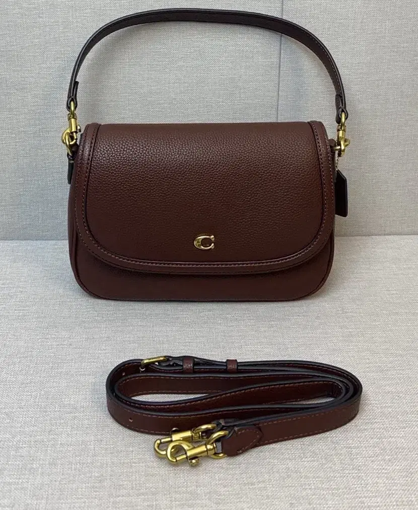 코피 Legacy Logo handbag CU099brown 크로스백