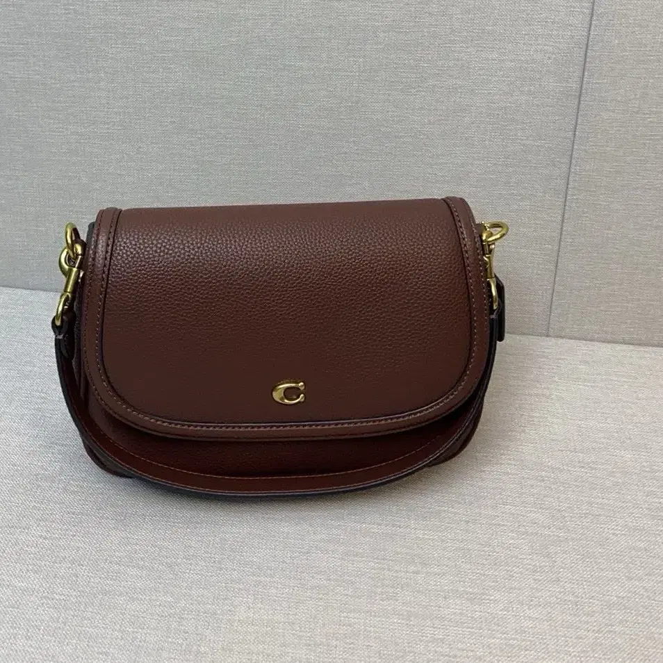 코피 Legacy Logo handbag CU099brown 크로스백