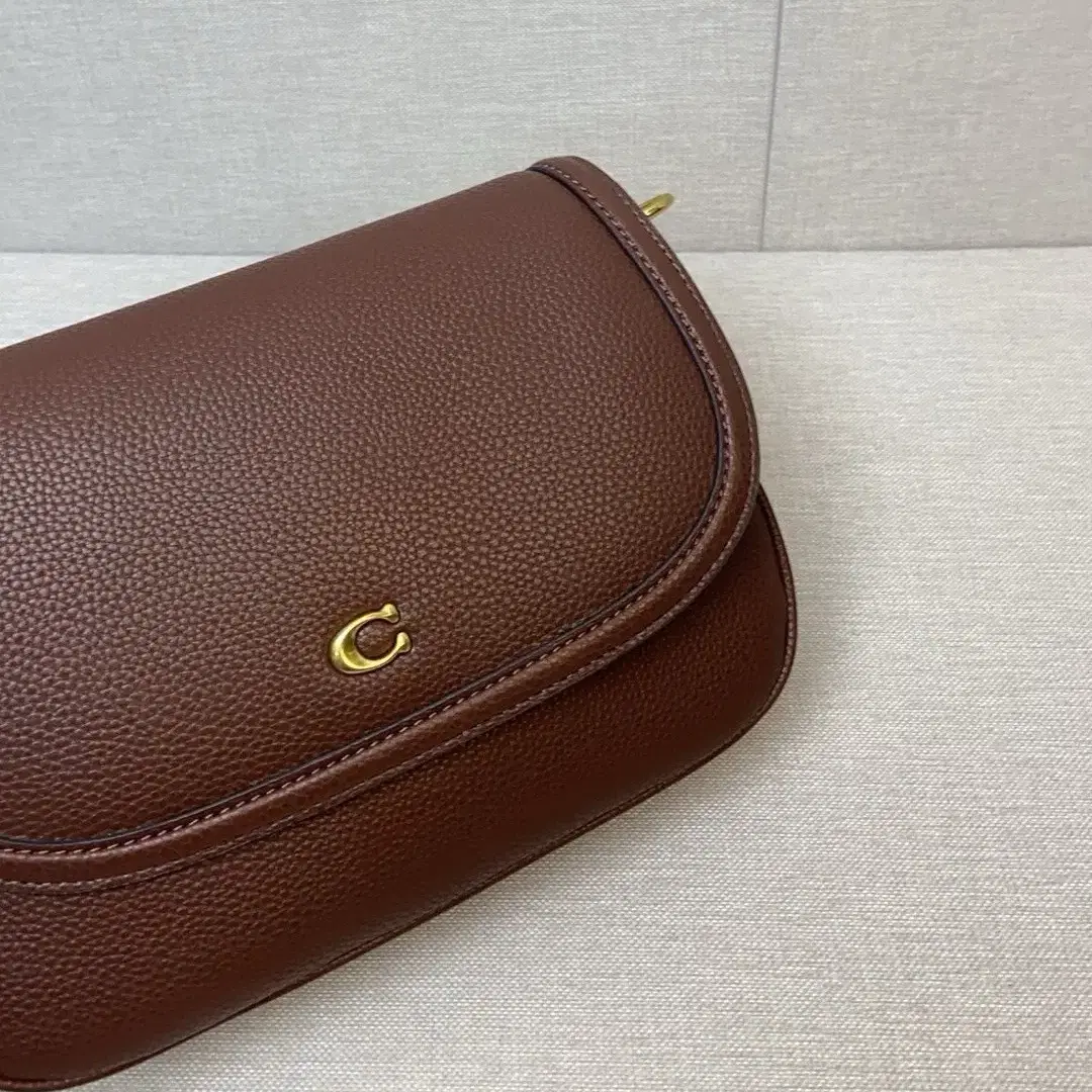 코피 Legacy Logo handbag CU099brown 크로스백