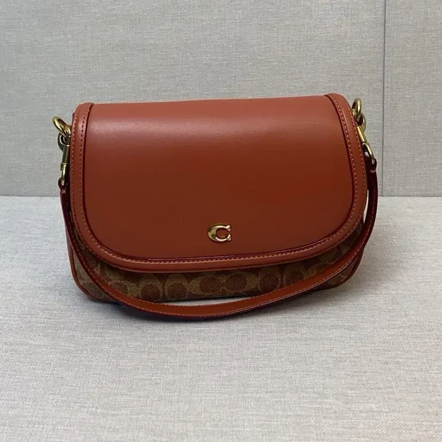 코치Legacy Logo handbag CV758 크로스백